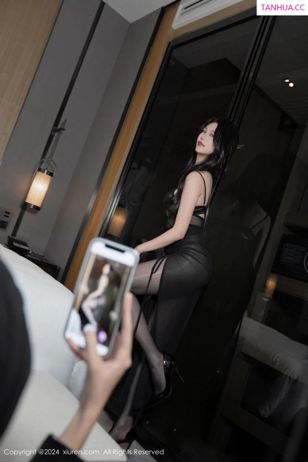 陈若依 抖娘利世 [XiuRen]高清写真图 2024.03.07 No.8193 利世 黑丝美腿第13张图片